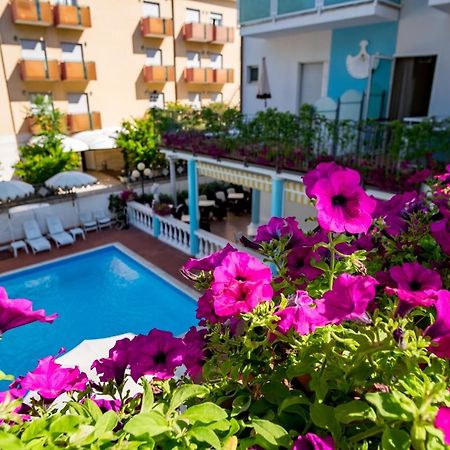 Hotel Villa Dei Fiori - Sul Mare Con Piscina Viserbella di Rimini Exterior foto