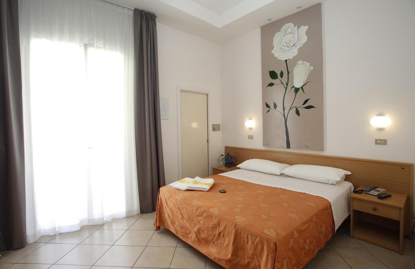 Hotel Villa Dei Fiori - Sul Mare Con Piscina Viserbella di Rimini Exterior foto